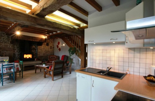 Le Grand-Celland Cottage | Charming house for 4, private garden in Grand-Celland