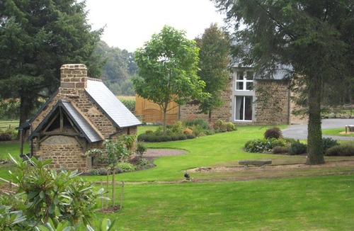 Le Grand-Celland Cottage | Charming house 3 bdrms., garden, 6 pers.