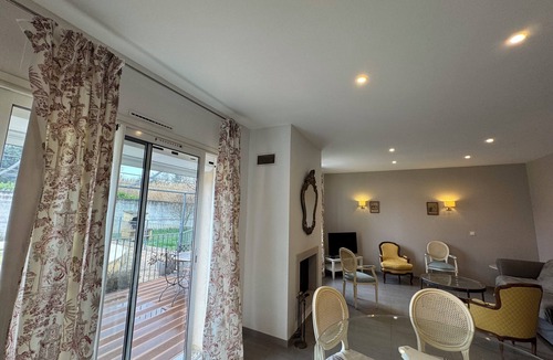 Loriol-du-Comtat House | Charming house sleeps 6 in Provence