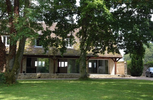 Magny-en-Vexin Villa | Charming house in Velanne le Bois, 1 hour from Paris
