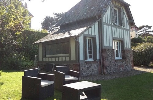 Quiberville House | Charming house in a scenery garden, sea sight
