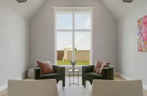 Bixby House | Charming house in brilliant Bixby for home like feel !
