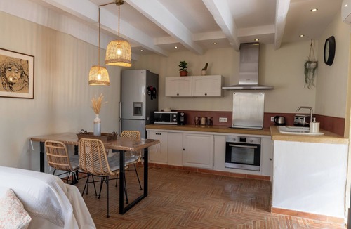 Vauvert House | Charming house in camargue private heated pool jacuzzi