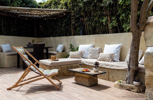 Vauvert House | Charming house in camargue private heated pool jacuzzi
