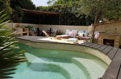 Vauvert House | Charming house in camargue private heated pool jacuzzi
