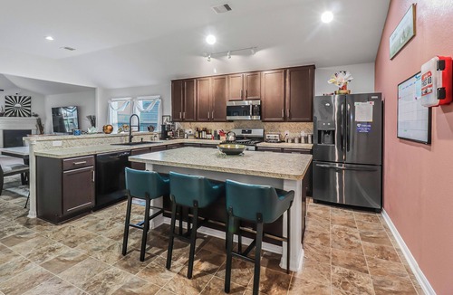 Houston House | Charming house in fabulous Houston perfect for your next getaway