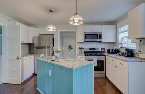 Cooper-Young Historic District House | Charming House in "Historically Hip" Cooper-Young