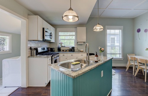 Cooper-Young Historic District House | Charming House in "Historically Hip" Cooper-Young