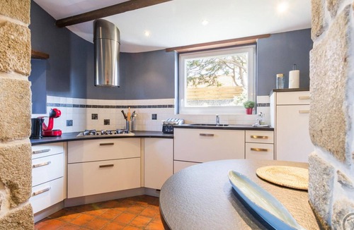 Jullouville Cottage | Charming house in Jullouville with private garden