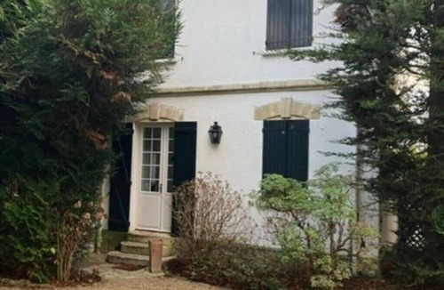 Le Vesinet Cottage | Charming house in Le Vésinet (Napoléon III)Listed park town, 12mnde from Paris