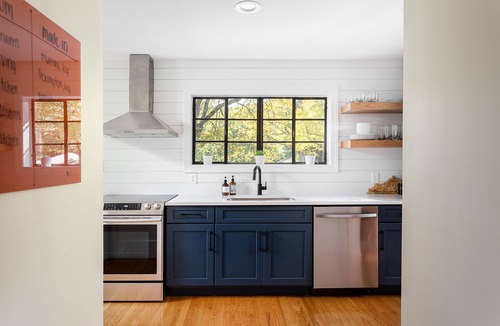 Buechel House | Charming house in one of Louisville's most coveted neighborhoods NO CLEANING FEE