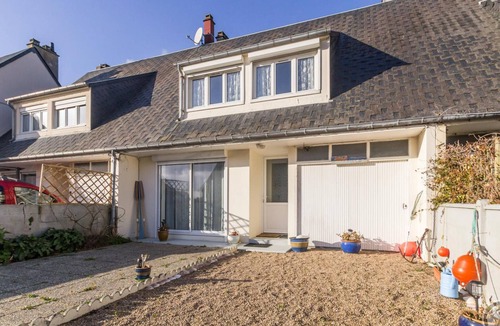 Portbail Cottage | Charming house in Portbail with internet, pets allowed