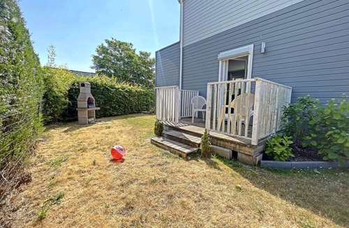 Groffliers House | Charming House in Secured Residence with Pool, Terrace, and Parking