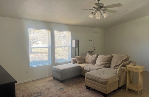 Sierra Vista Southeast House | Charming house in serene Hereford with gorgeous mountain views.