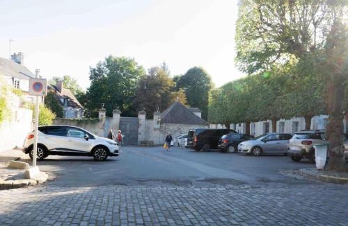 Senlis House | Charming House in the Heart of Senlis Design & Comfort