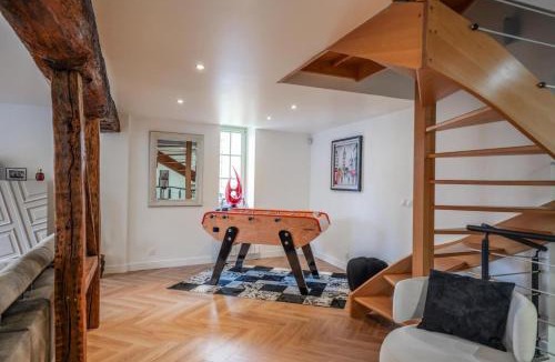 Senlis House | Charming House in the Heart of Senlis Design & Comfort