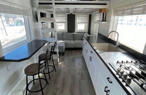 Johnson City House | Charming house in Johnson City perfect for your next getaway