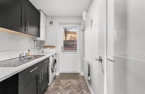 Alverthorpe House | Charming House in Wakefield - Sleeps 6