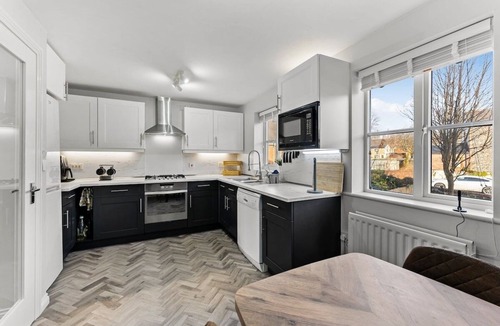 Alverthorpe House | Charming House in Wakefield - Sleeps 6