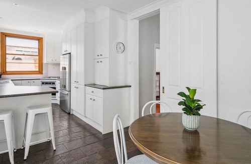 Woolwich House | Charming House in Woolwich