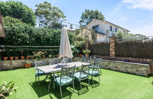 Woolwich House | Charming House in Woolwich