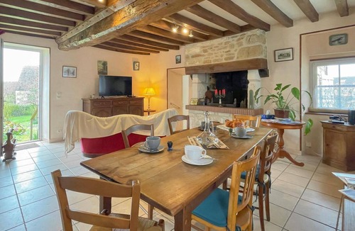 Rabodanges Cottage | Charming house near Rabodanges Lake, perfect for families