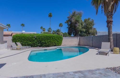 Raskin Estates House | Charming House near Kierland Pool Heater Hot Tub