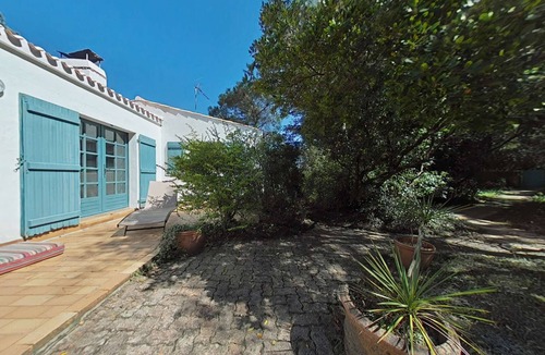L'Epine House | Charming house near the beach with Wi-Fi and private parking