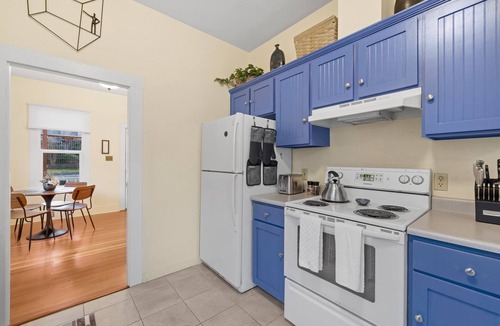 Historic Railroad District House | Charming house two blocks from downtown Ashland