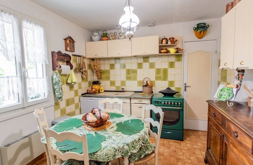 Clarensac House | Charming house with a garden and a private pool