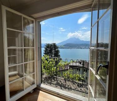 Lucerne House | Charming house with a lake view