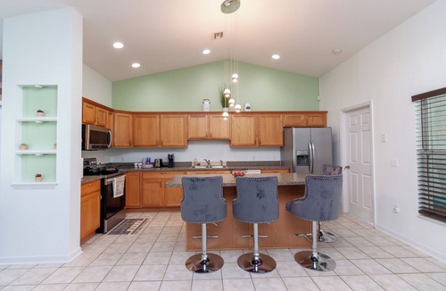St. Cloud House | Charming house with AC and WiFi