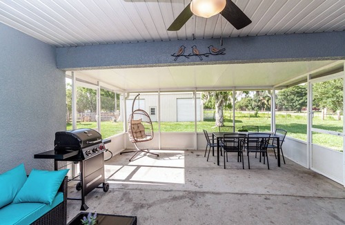 St. Cloud House | Charming house with AC and WiFi