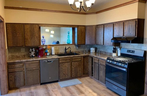 Lansing House | Charming House with Amazing Views! Next to Marina and Tiki Bar