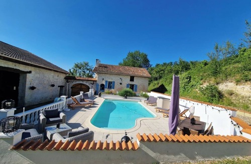 Vanxains House | Charming house with blue shutters