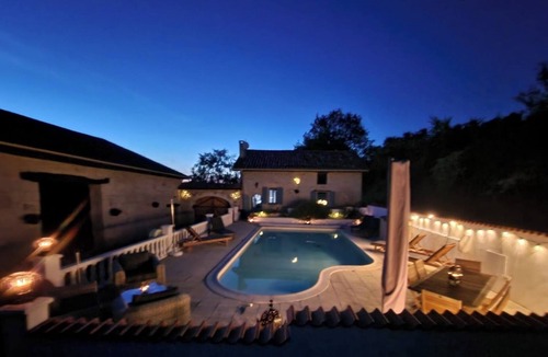 Vanxains House | Charming house with blue shutters