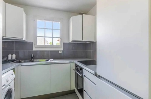 Deauville City Centre Apartment | Charming house with garden in residence with pool