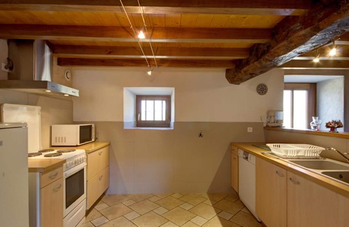 Panissieres Cottage | Charming house with terrace and garden, child and pet friendly