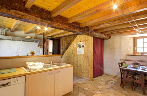 Panissieres Cottage | Charming house with terrace and garden, child and pet friendly