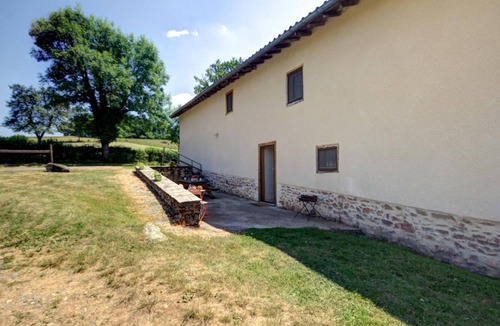 Panissieres Cottage | Charming house with terrace and garden, child and pet friendly