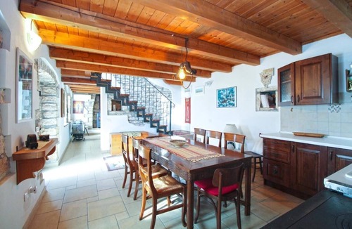 Galizana Apartment | Charming house with garden and BBQ in Galizana