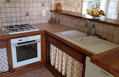 Jayac Cottage | Charming House with Garden in Jayac