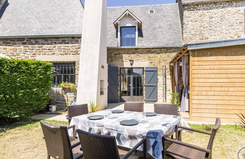 Ardevon Cottage | Charming house with private spa and garden in Ardevon