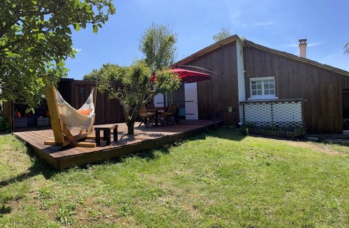 Thenezay Villa | Charming house with pond