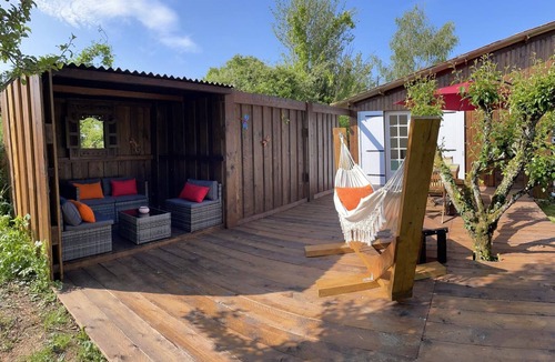 Thenezay Villa | Charming house with pond