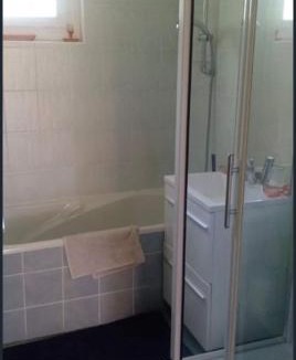 Monestrol House | Charming House with satellite WiFi and parking, 80 m2, for 4 to 5 people