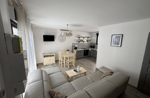 Bessan Villa | Charming house with swimming pool