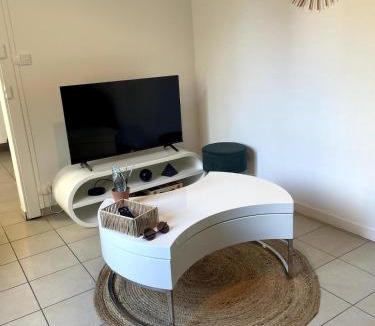 Laval House | Charming house with terrace