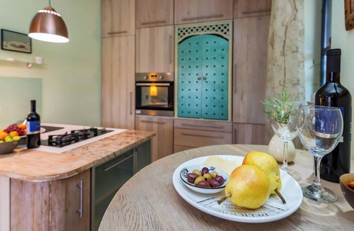 Sveti Ivan Dobrinjski House | Charming Bungalow with Heated Pool – Perfect for Couples