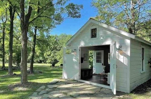 Hyde Park House | Charming Hudson Valley Tiny House